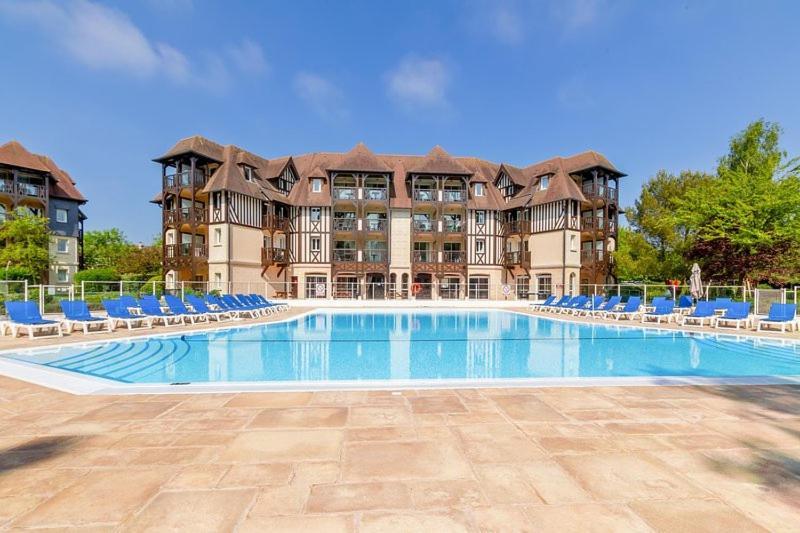"Magnifique 2 Pieces Deauville" Piscine Et Jardin Екстер'єр фото